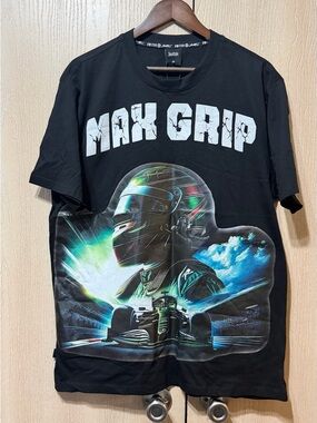 MAX GRIP Black Graphic Racing Tee - Unbranded